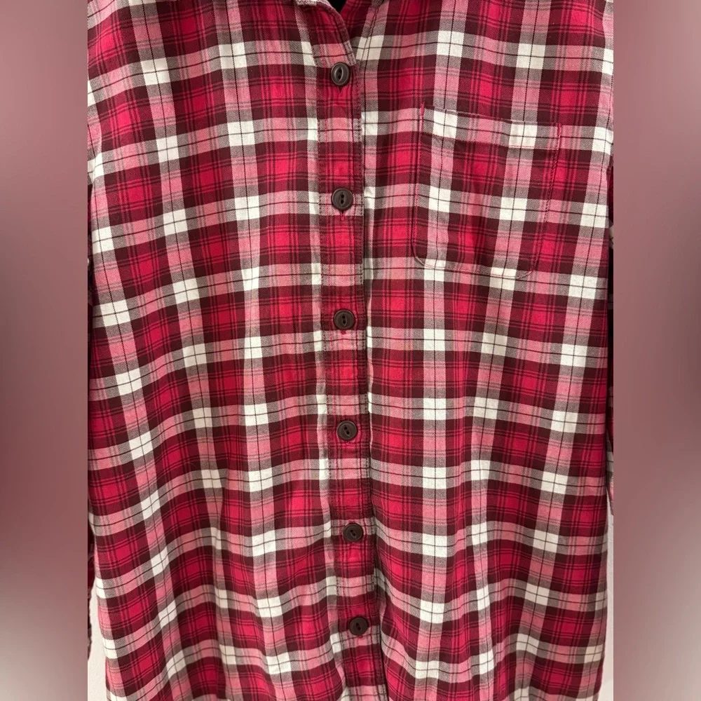 L.L. BEAN • Red & White Plaid Kids Button Down Shirt
